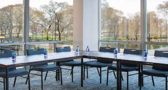 South Michigan Avenue 800, South Michigan Avenue 800, Chicago, IL 60605 — office space for rent, photo 1