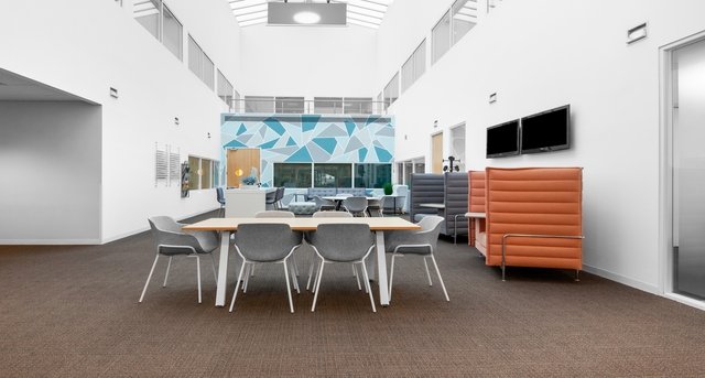 Sewa pejabat Southampton Airport_1-1