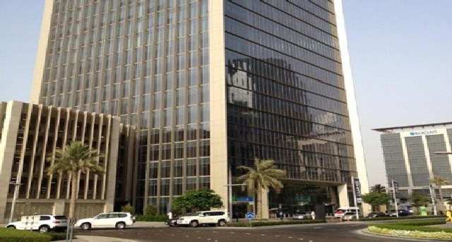 Standard Chartered Tower, Emaar Square, Downtown Burj Khalifa, Dubai — office space for rent, photo 8