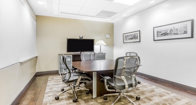 Rent office The Gardens Financial Center_6-1