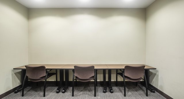 Rent office The Greene_6-1