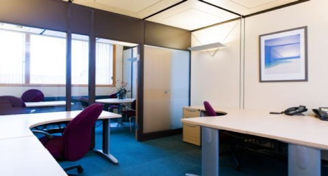 Theobald Street, Theobald Street, Borehamwood WD6 4PJ — office space for rent, photo 10