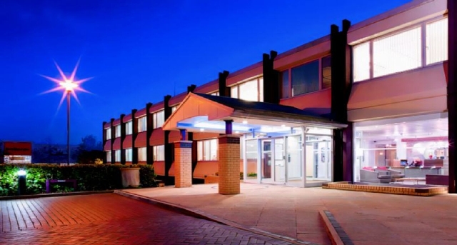 Theobald Street, Theobald Street, Borehamwood WD6 4PJ — office space for rent, photo 5