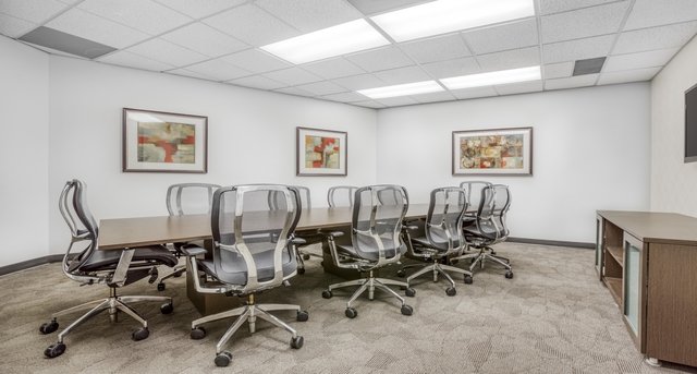 Rent office Topa Financial Plaza_8-1