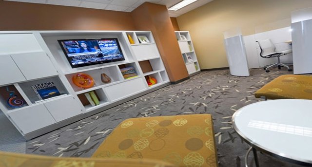 レンタルオフィス Toronto Airport Corporate Centre_2-1