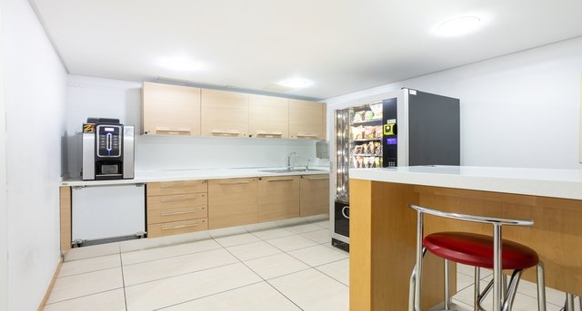 Alquiler oficinas Tower Business Centre_4-1
