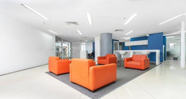 Büros zu mieten Tower C Churchgate Plaza_1-1