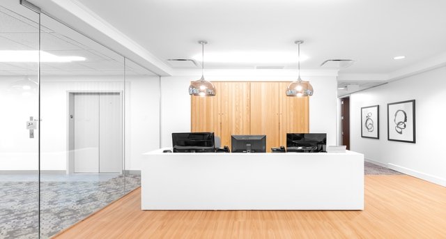 Rent office Towers of Kenwood_2-1