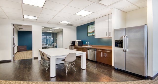 Rent office Trump Plaza_4-1