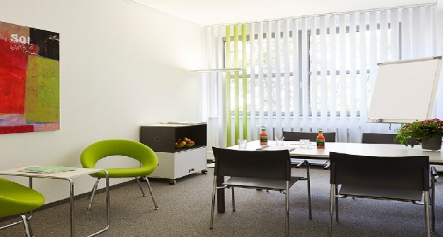 Uhlandstraße 20-25, Uhlandstraße 20-25, Uhlandstraße 20-25 — office space for rent, photo 2