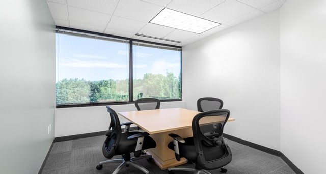 University Executive Park, 301 McCullough Drive, Charlotte, NC 28262 — office space for rent, photo 4