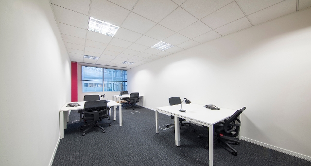 Sewa pejabat Venture House, Downshire Way, Arlington Square, Berkshire_1-1