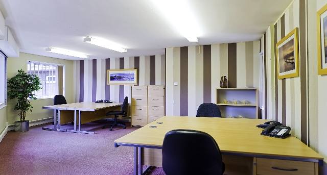 Rent office Warwick Road_4-1