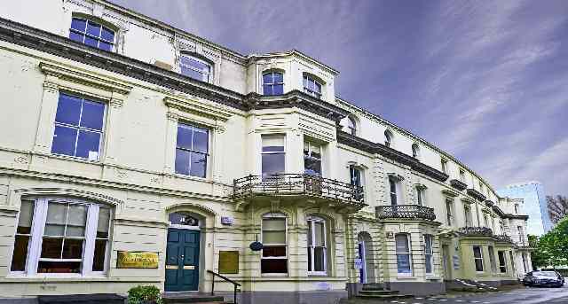 Rent office Warwick Road_7-1
