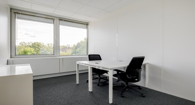 Rent office Waterloo Office Park_5-1