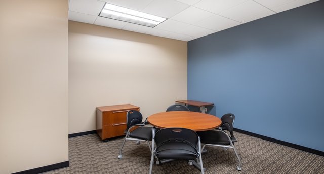 Rent office Waterside Center_6-1