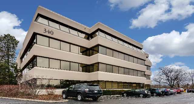 West Butterfield Road 340, West Butterfield Road 340, Chicago, IL 60126 — office space for rent, photo 1