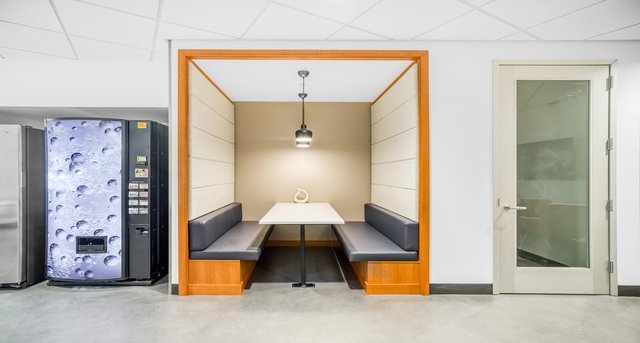 Sewa pejabat Westbrook Corporate Center_5-1