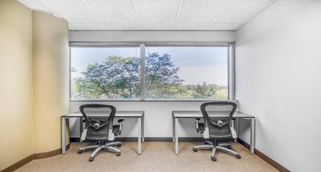 Sewa pejabat Westbrook Corporate Center_6-1