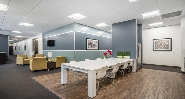 Rent office Woodside Office Center_3-1