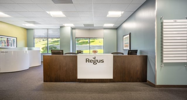 Rent office Woodside Office Center_5-1