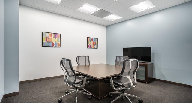 Rent office Woodside Office Center_6-1