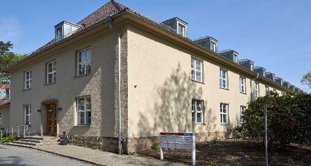 Sewa pejabat Zur Wetterwarte 50_1-1