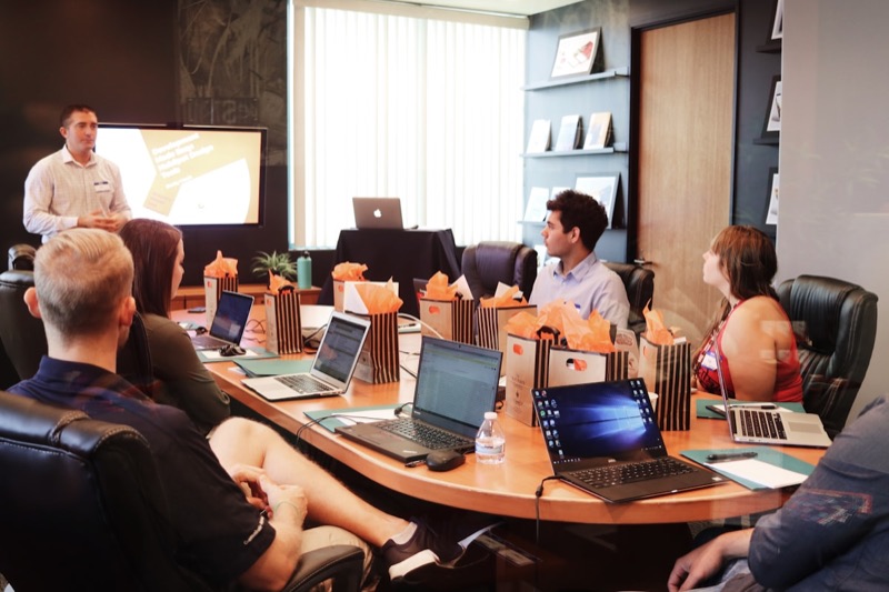 Serviced Offices vs Coworking in Miami: Which Fits Your Team