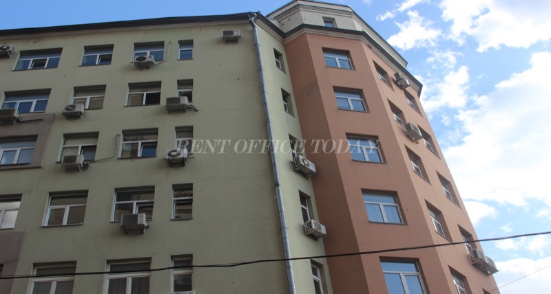 Sredniy Ovchinnikovskiy 12 — office space in Moscow