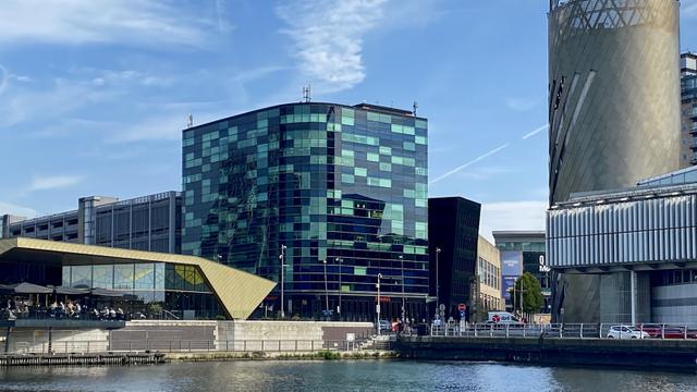 Rent office Digital World Centre