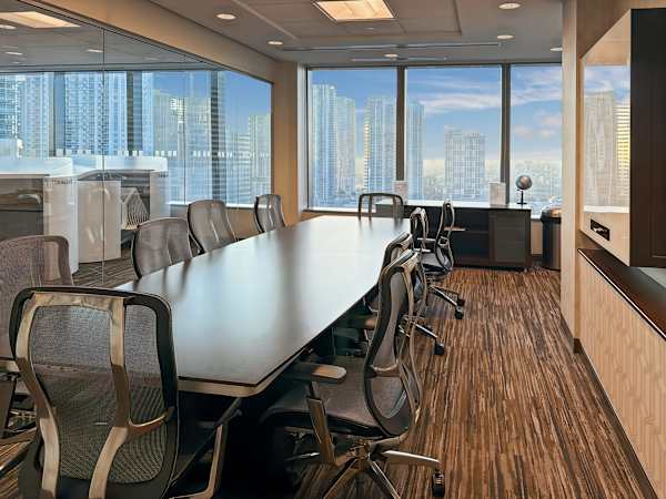 Regus Wells Fargo Plaza, 333 S. E. 2nd Avenue, Suite 2000, Miami, United States of America — office space for rent, photo 3