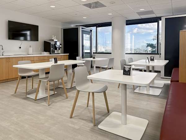 Spaces North Miami- Biscayne Blvd, 11900 Biscayne Blvd, North Miami, United States of America — office space for rent, photo 6