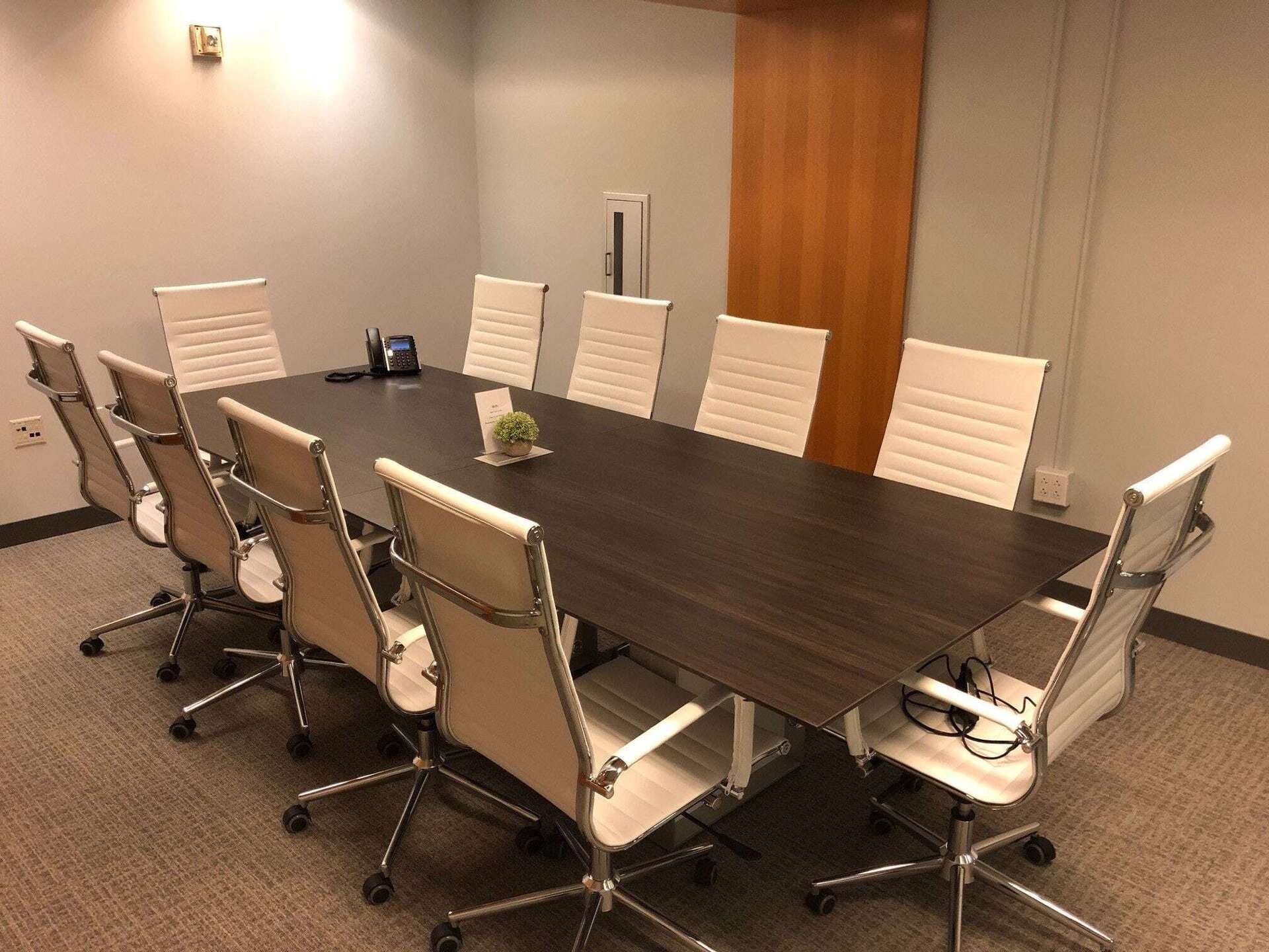 Oak Street 30, Oak Street 30, New York, NY 11701 — office space for rent, photo 8