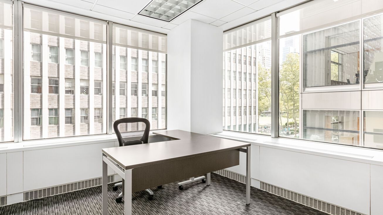 104 West 40th Street, 104 West 40th Street, New York, NY 10018 — office space for rent, photo 1
