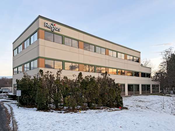 Brandon Place, 401 New Karner Rd, Albany, NY 12205 — office space for rent, photo 1