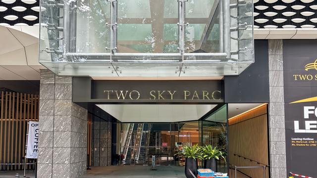 Rent office Two Sky Parc