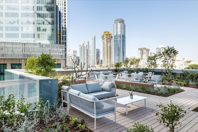 Оренда офісу WeWork Azrieli Town