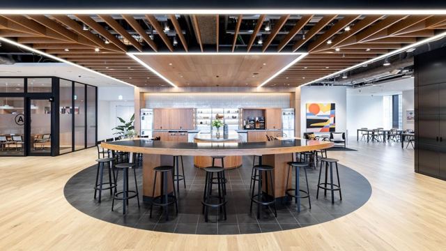 WeWork Tokyo Portcity Takeshiba, 東京都港区海岸1-7-1 東京ポートシティ竹芝 10F — office space for rent, photo 5