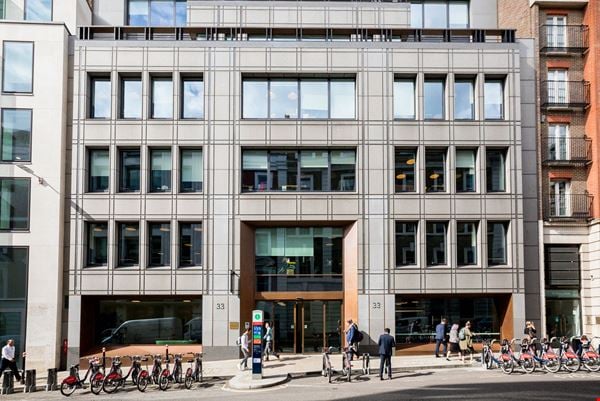 WeWork 33 Queen St, 33 Queen St London, EC4R 1AP — office space for rent, photo 1