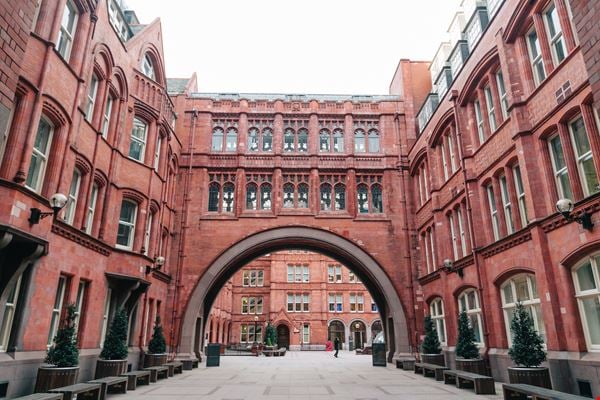 WeWork 3 Waterhouse Square, 3 Waterhouse Sq London, EC1N 2SW — office space for rent, photo 1