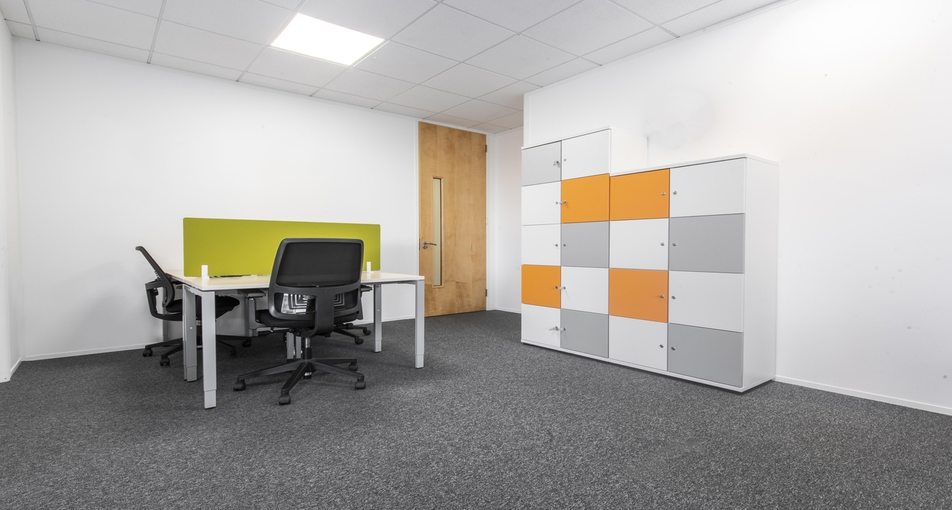 Rent office 1000 Lakeside Building — photo 3