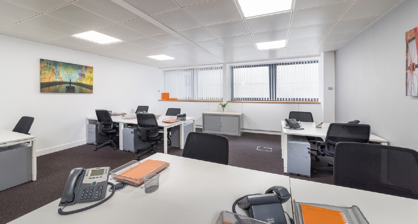 Rent office 100 West George Street — photo 3