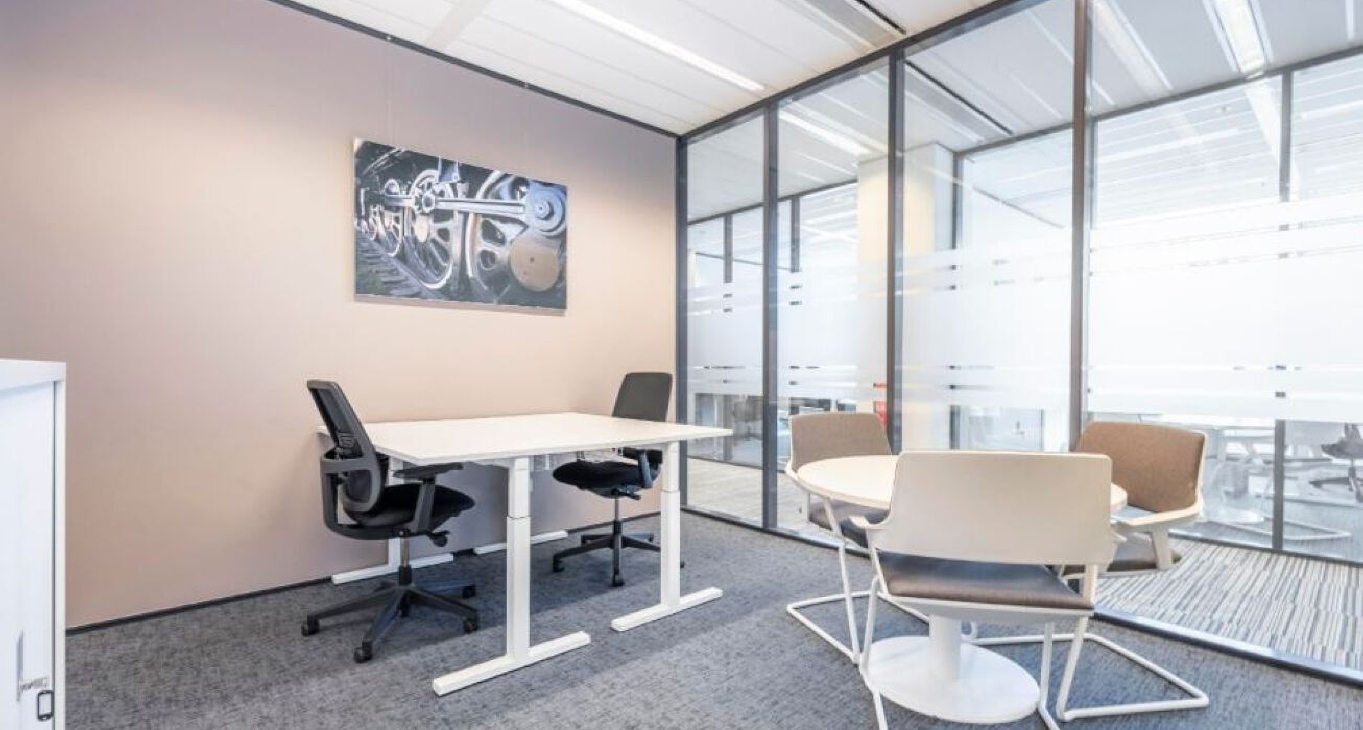 Sewa pejabat 10451 Mill Run Circle, Suite 400, Owing Mills_3-4