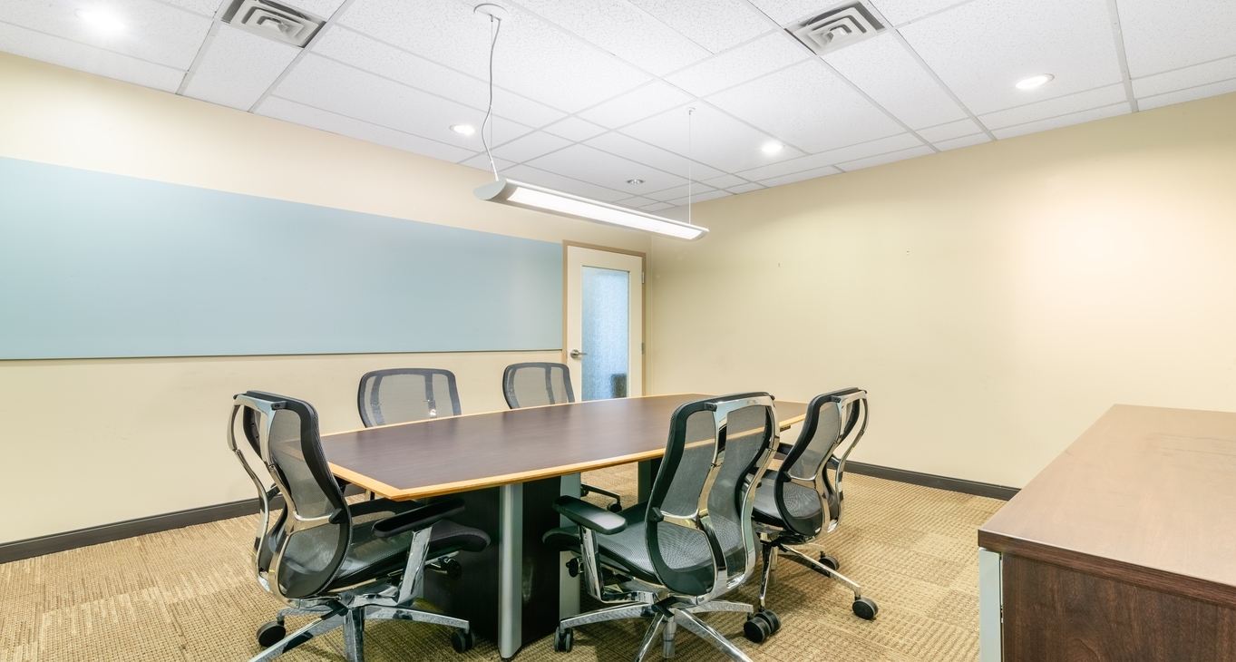 Alquiler oficinas 10 Four Seasons Place_4-4