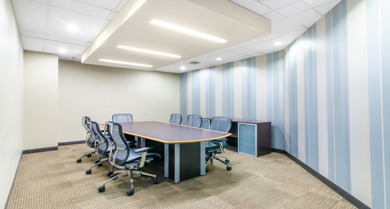 Alquiler oficinas 10 Four Seasons Place_7-7