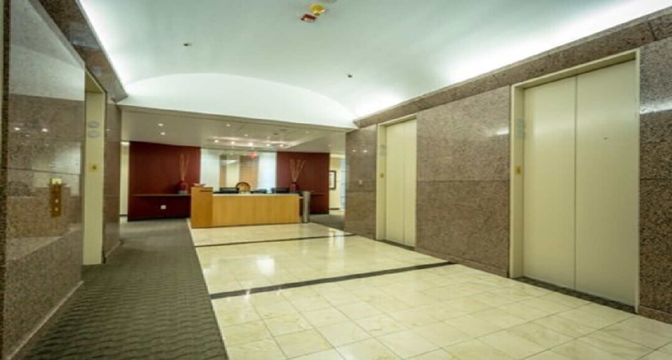 Rent office 111 Congress Avenue — photo 10