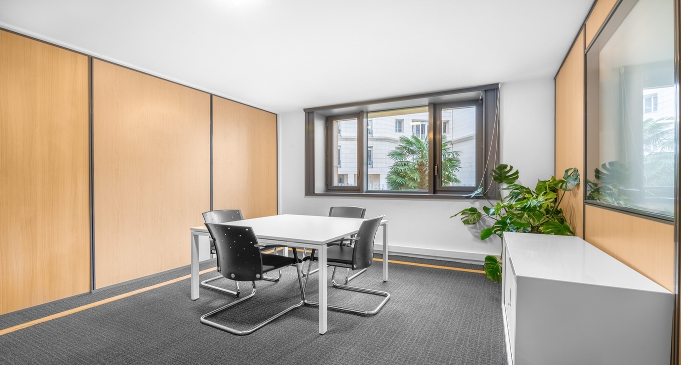 Rent office 112 Avenue Kleber_4-5