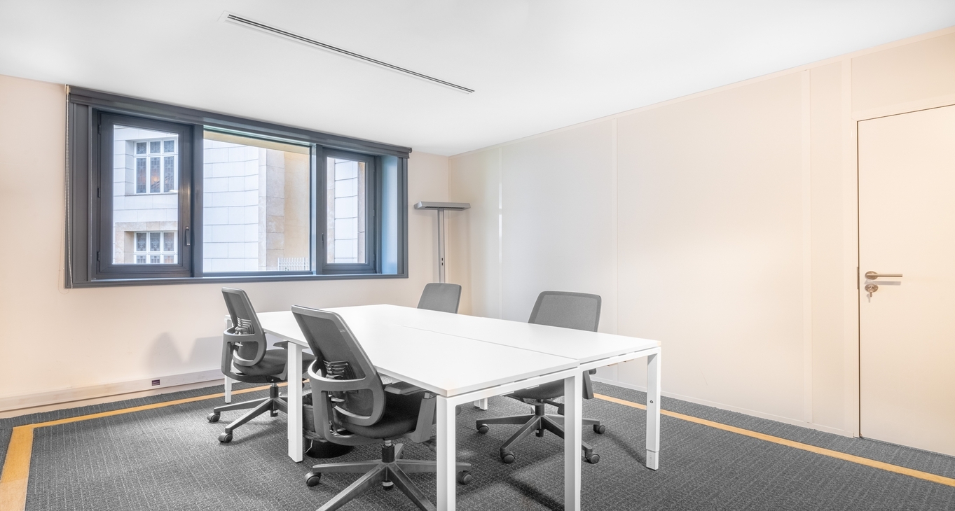 Rent office 112 Avenue Kleber_6-7