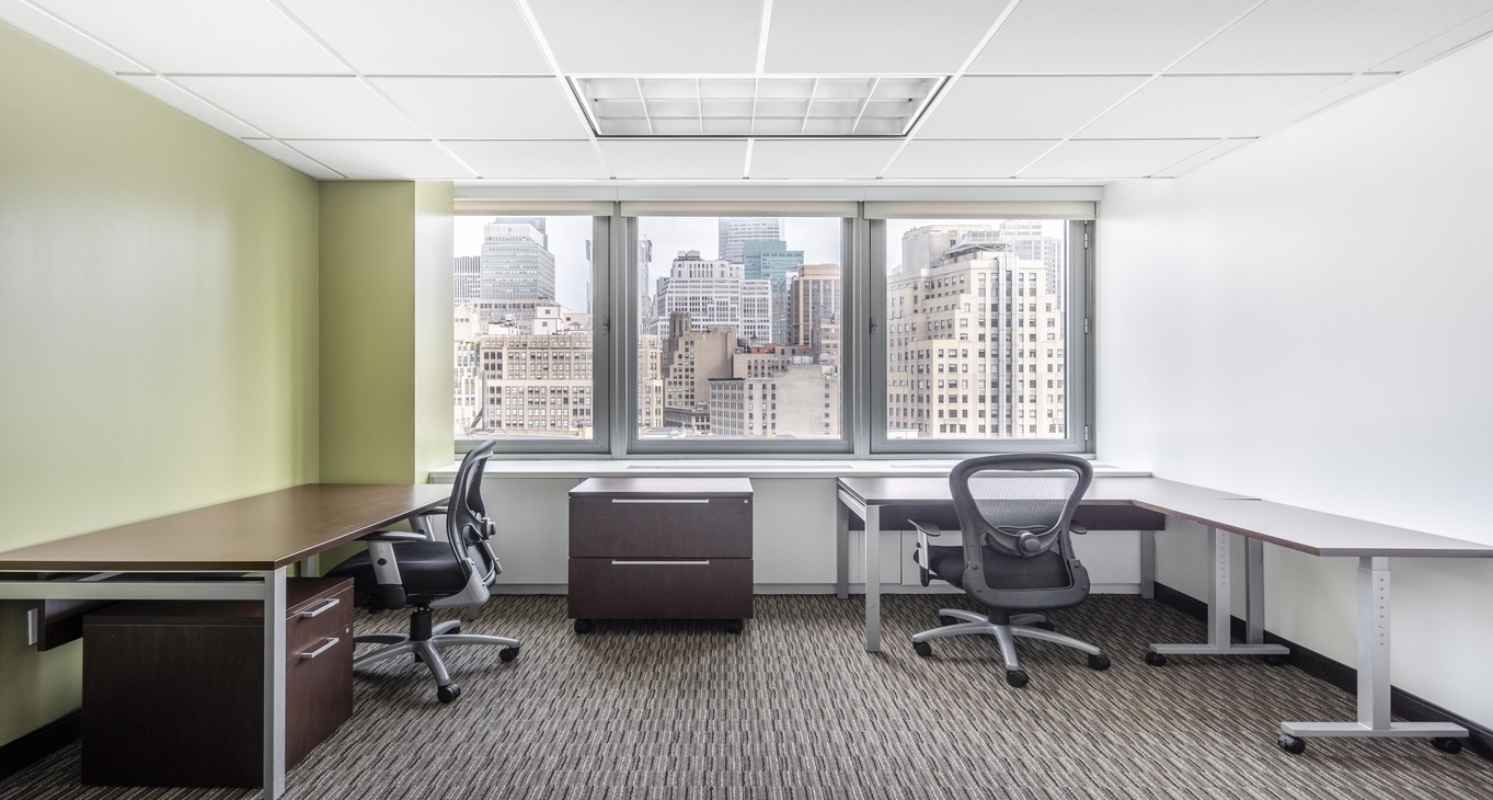 Rent office 112 West 34th Street — photo 1