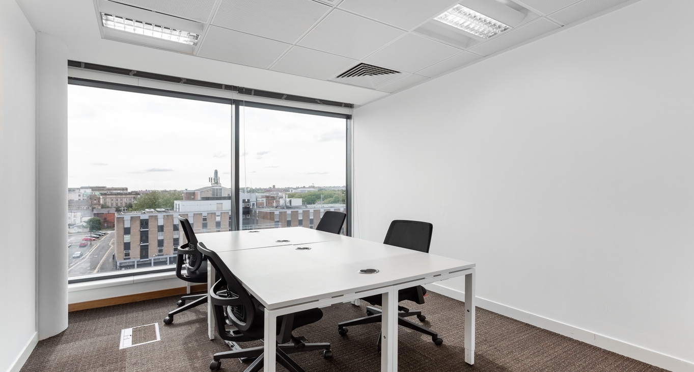 Rent office 120 Bark Street — photo 1